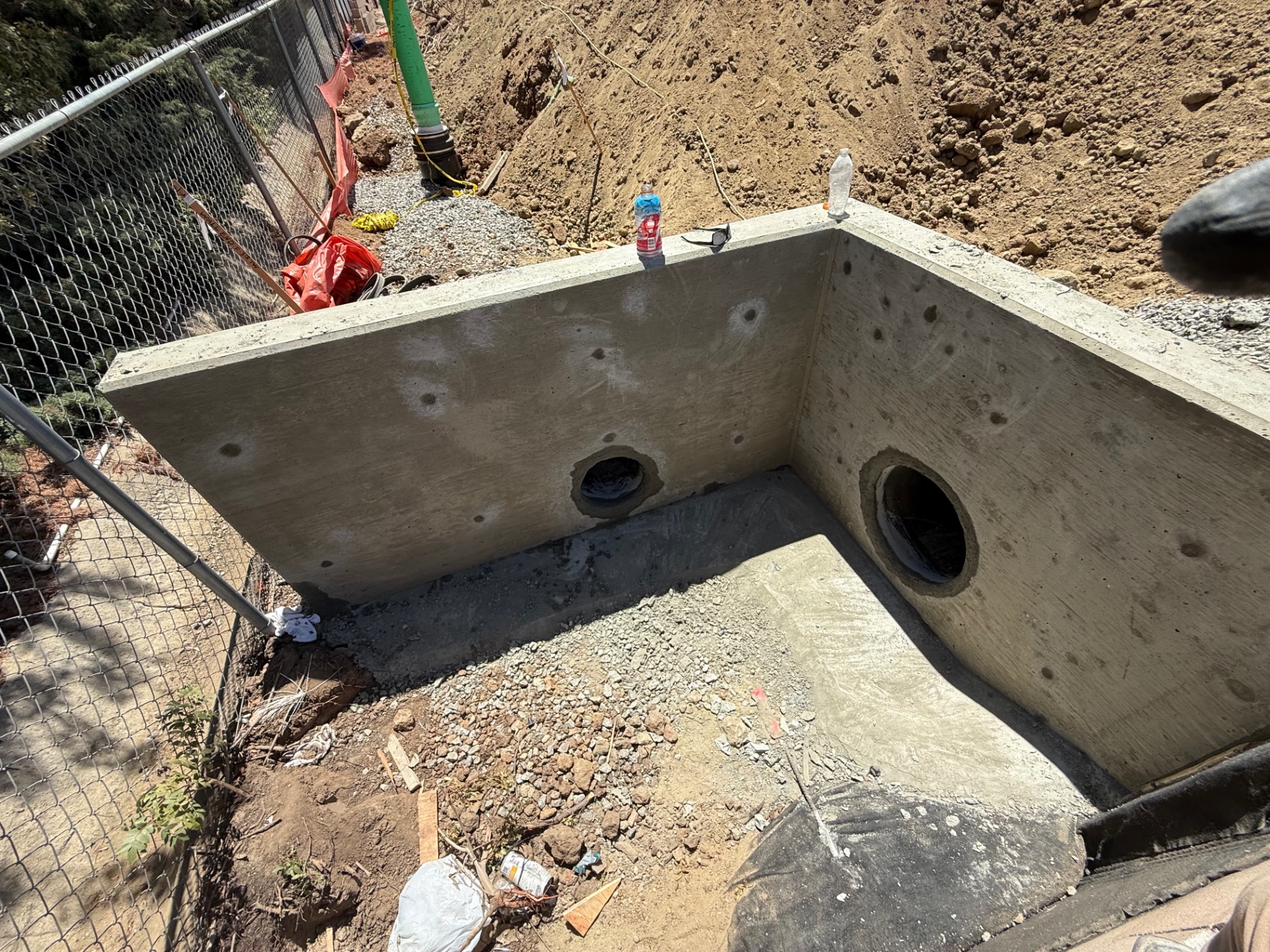 L-MODIFIED HEADWALL
